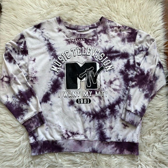 MTV Tops - MTV purple tie dye sweatshirt size XLarge